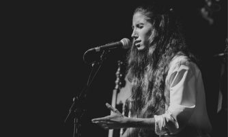Teresa Hernández al Cante en Teresa Hernández