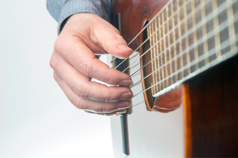 Imagen principal del artículo Cuidado de las uñas de los guitarristas