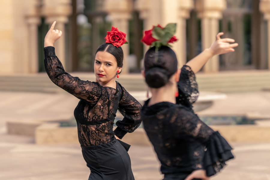 Imagen principal del artículo Técnicas del baile flamenco: el braceo, el floreo y el zapateo