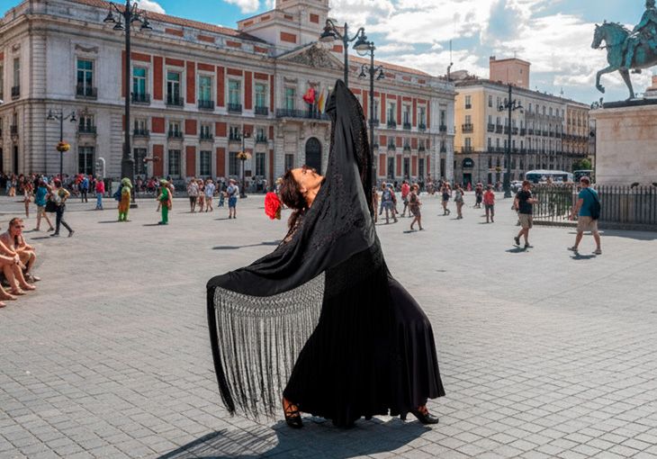 Imagen principal del artículo Cómo bailar bulerías flamencas en Madrid: compás y emoción