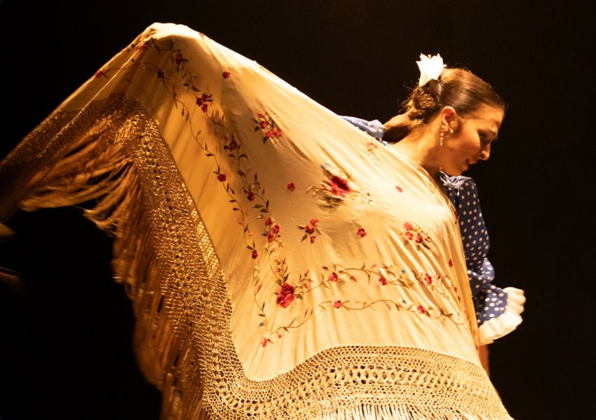Imagen principal del artículo Supersticiones y rituales en los camerinos flamencos